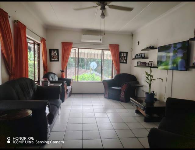 3 BEDROOM HOUSE FOR SALE IN NORTHDENE